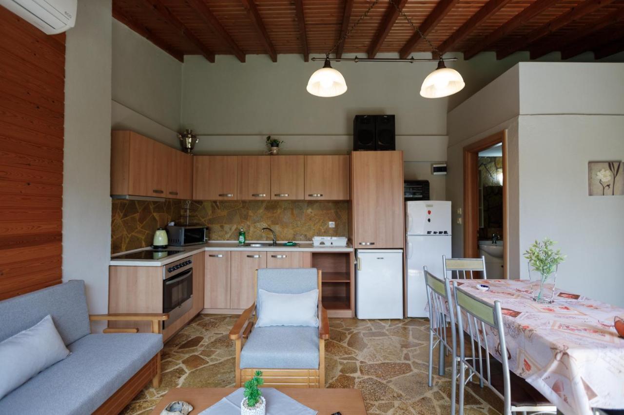 Mesimérion Wooden Houseヴィラ エクステリア 写真